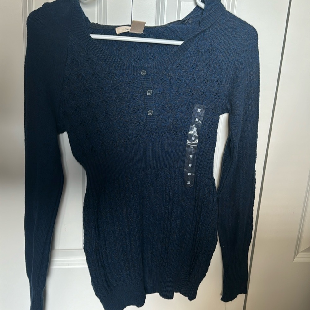 DKNY sweater